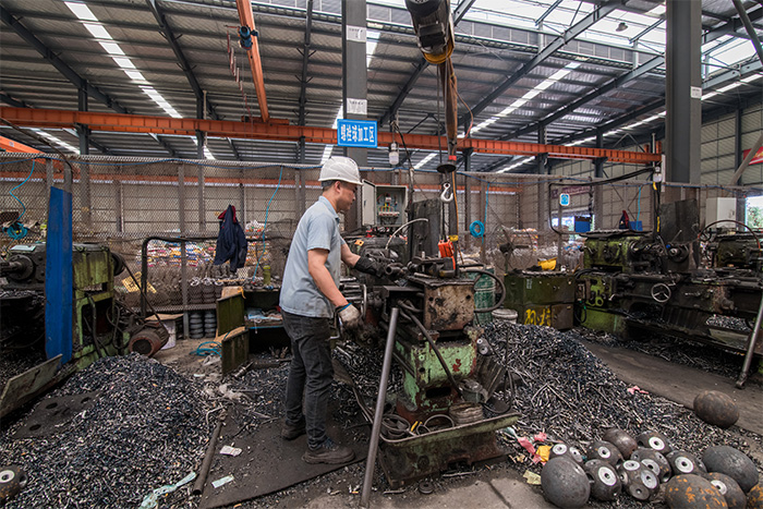 怀化网架配件-螺栓球加工车间